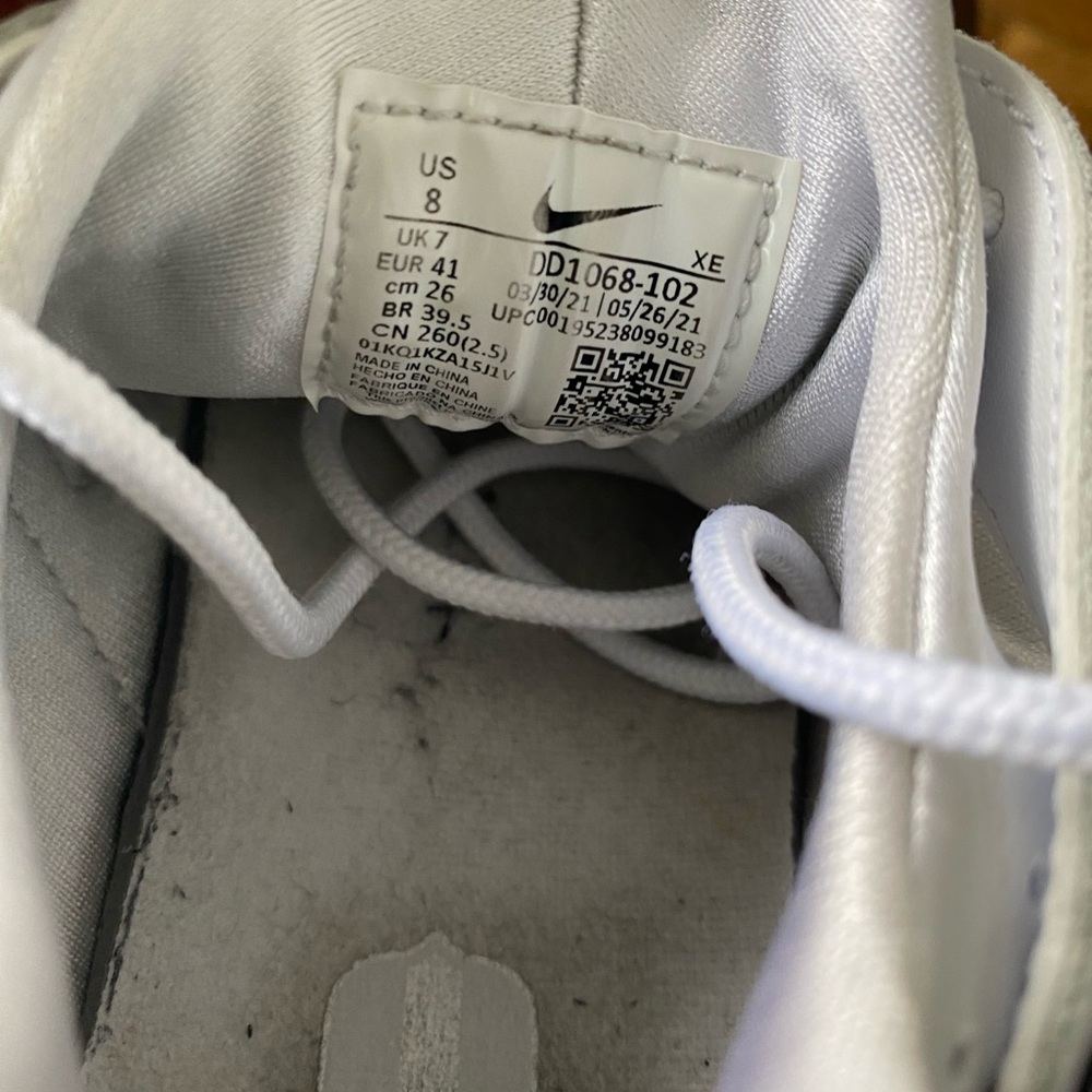 Women’s Nike Air Hurache - Picture 5 of 6